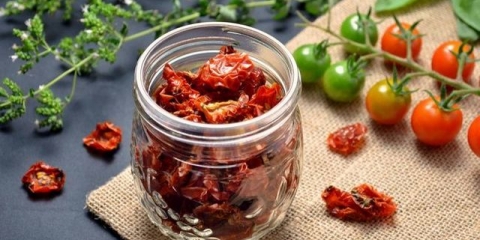 Kako brzo i ukusno skuvati sušeni i sušeni čeri paradajz